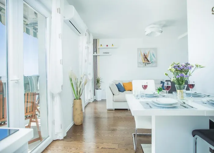 Royal View Appartamento Podstrana