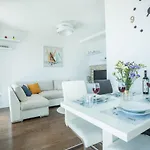 Royal View Apartamento *