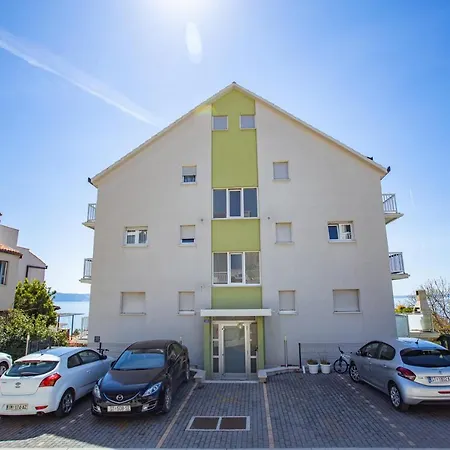 Apartment Royal View Podstrana